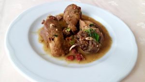 Receta pollo en pepitoria restaurante Lago de Sanabria